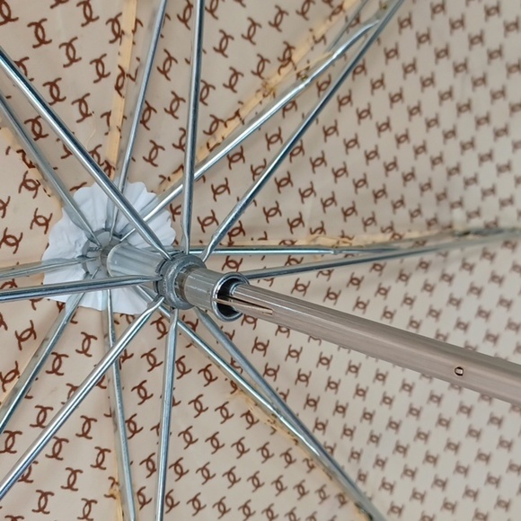 Vintage Umbrella - Picture 7 of 11